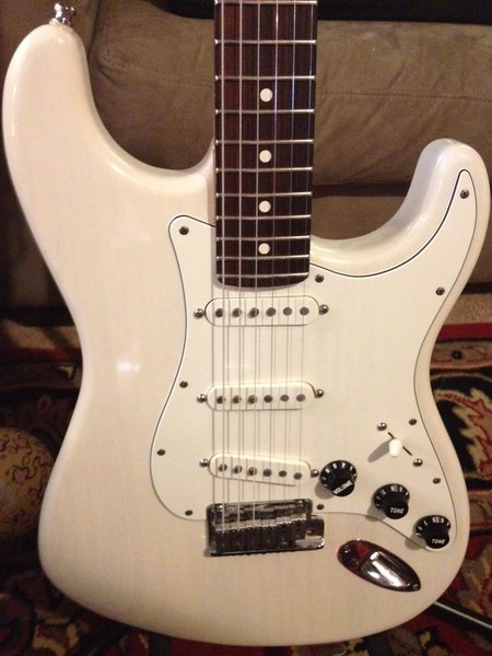 Strat.JPG