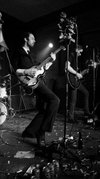 21906_399581963446940_1135757692_n.jpg (62.81 KiB) Viewed 1089 times Not Paul