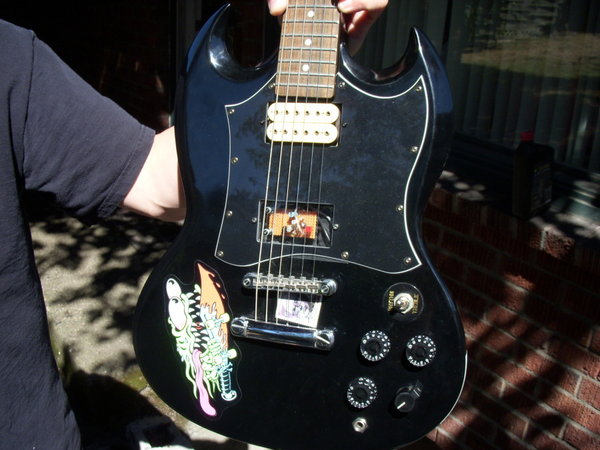 FFguitar-top.JPG
