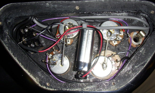 FFguitar-cavity.JPG
