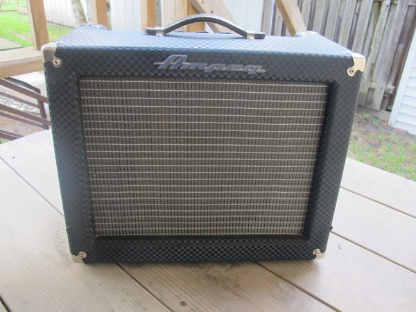 Ampeg Jet - large.jpg