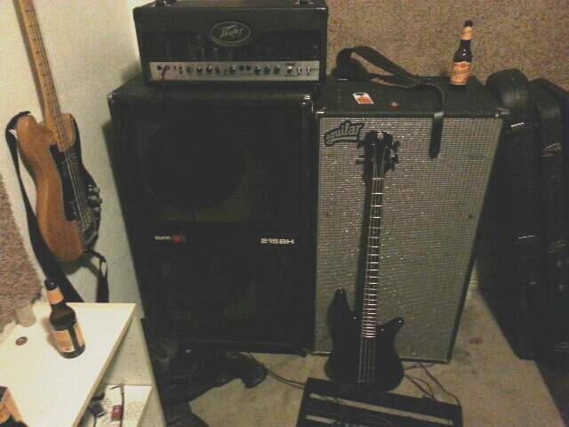 I think it maybe time to change the aguilar to black cloth instead of silver.