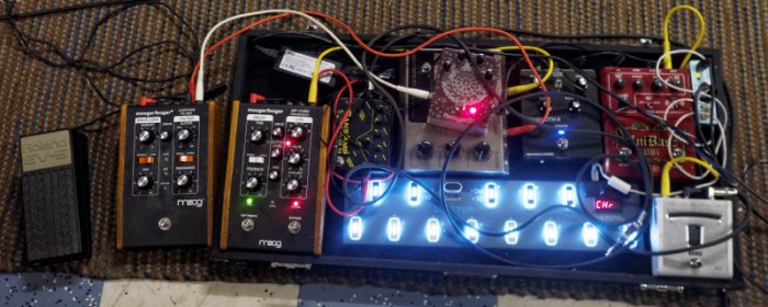 P101438420150101_035_DxO_web.jpg (96.23 KiB) Viewed 4056 times Pedals for Fuzzifer bass use.