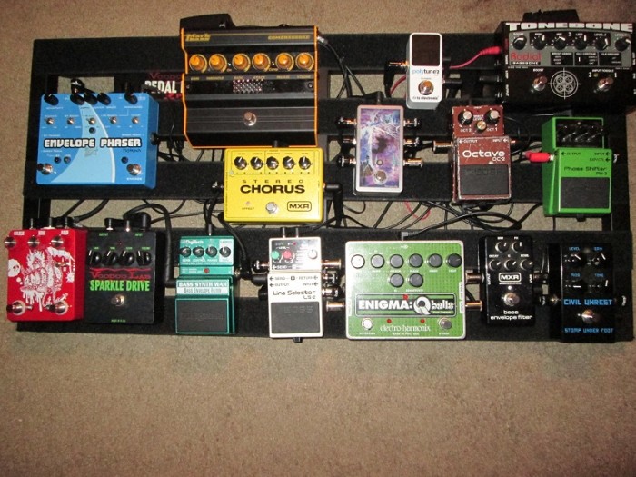 Pedalboard 01262016.JPG