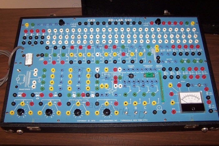 Vintage-CES-Ed-Lab-650-Electronic-Systems-Lab-portable.jpg