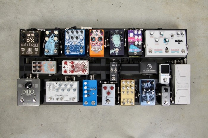 hmshmchl pedal board top view