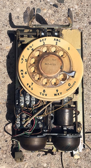 old phone.jpg
