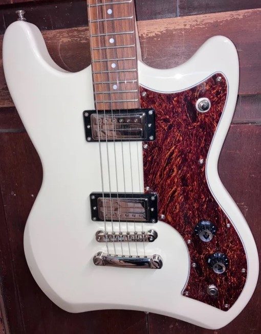 jetstar front 2 sized.jpg