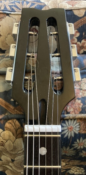 Wandre headstock.jpg