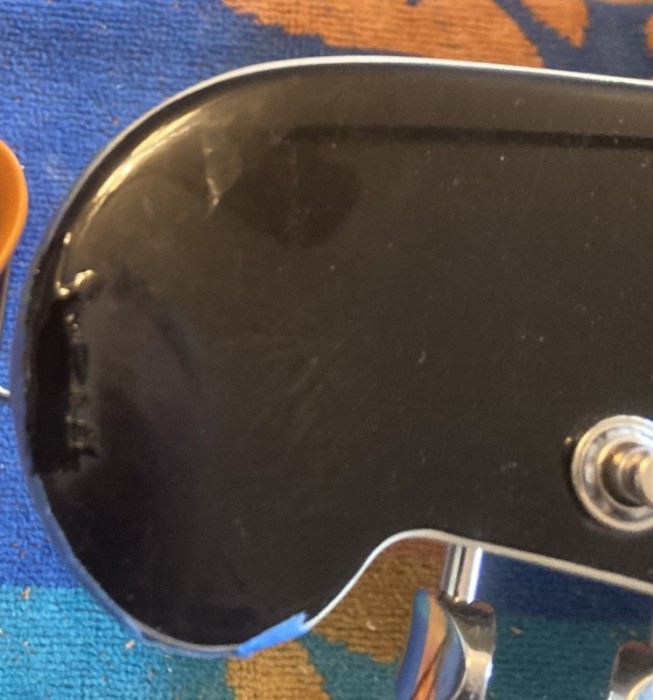headstock ding blk 1st coat.jpg