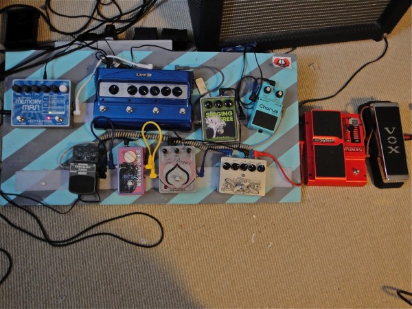 pedal board.jpg
