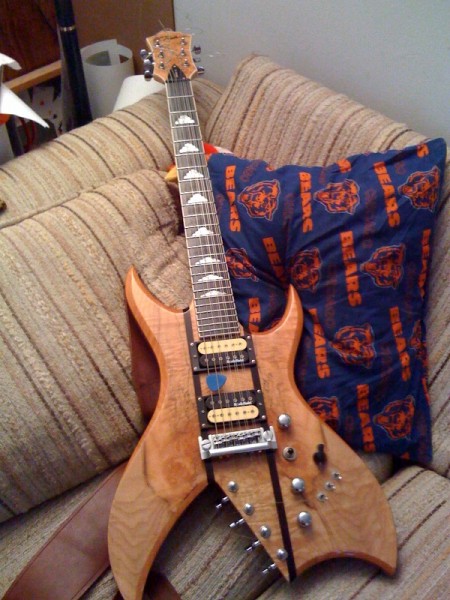 10 string bich a.jpg