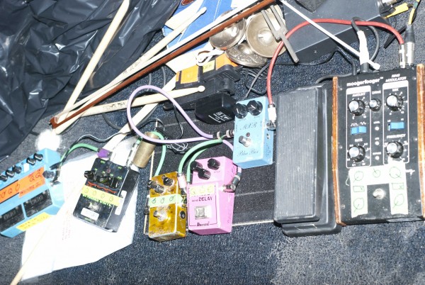 's pedal board.jpg