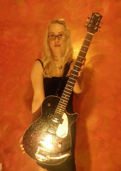 basso3.jpg (109 KiB) Viewed 2805 times Gretsch pro jet baritone /VI bass