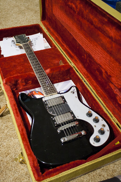 NEWGUITARWOOBESTGUITAREVER.jpg